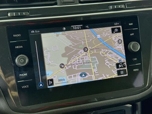 2024 Volkswagen Tiguan 2.0T SEL R-Line 4MOTION