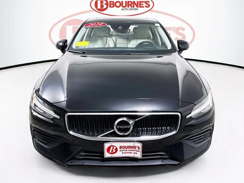 2020 Volvo S60 T6 Momentum