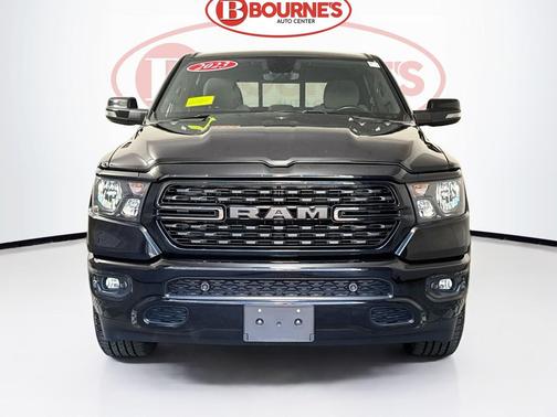 Diamond Black Crystal Pearlcoat 2023 RAM 1500 Big Horn/Lone Star