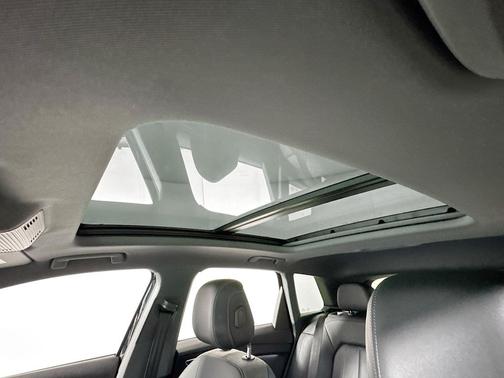 2023 Audi Q4 e-tron Premium 50 quattro