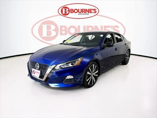 2022 Nissan Altima SR FWD