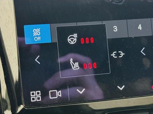 2022 Volvo XC60 Recharge Plug-In Hybrid T8 R-Design