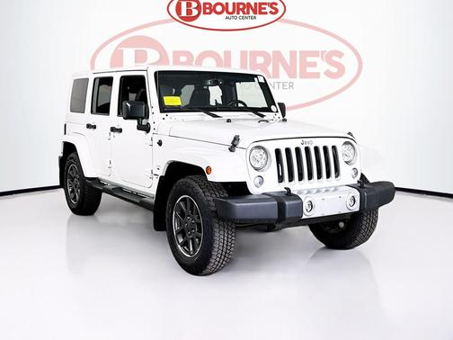 Bright White Clearcoat 2017 Jeep Wrangler Unlimited Sahara