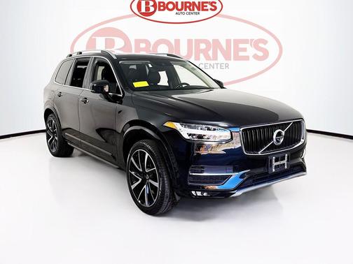 2018 Volvo XC90 T6 Momentum