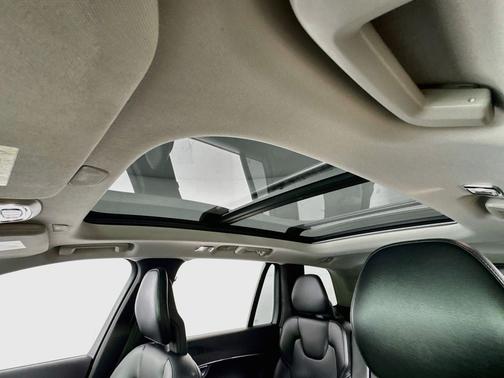 Thunder Grey Metallic 2020 Volvo XC90 T5 Momentum