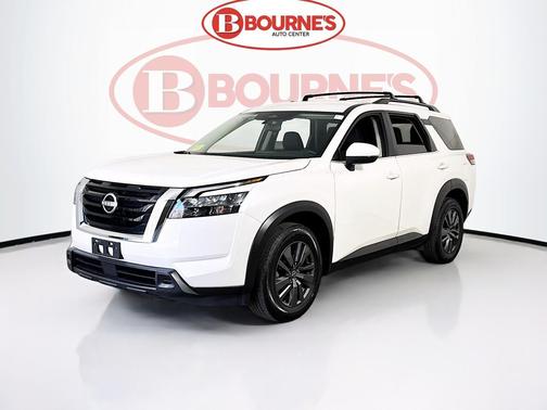 Pearl White Tricoat 2023 Nissan Pathfinder SV 4WD