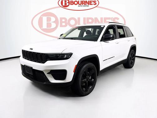 2022 Jeep Grand Cherokee Altitude