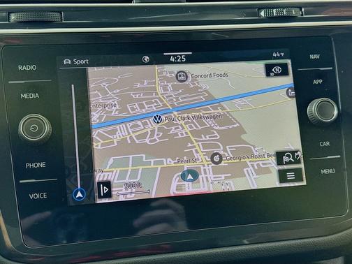 2024 Volkswagen Tiguan 2.0T SEL R-Line 4MOTION