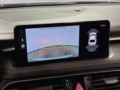 2023 Genesis G70 2.0T AWD