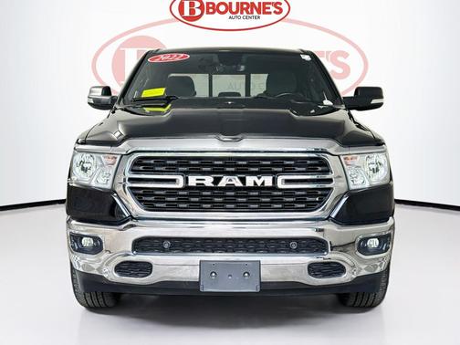 Diamond Black Crystal Pearlcoat 2022 RAM 1500 Big Horn/Lone Star