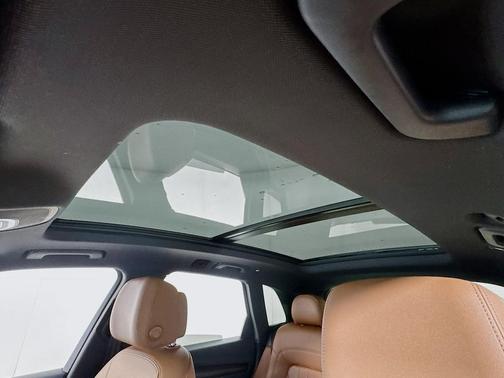 Ibis White 2023 Audi Q5 40 Premium