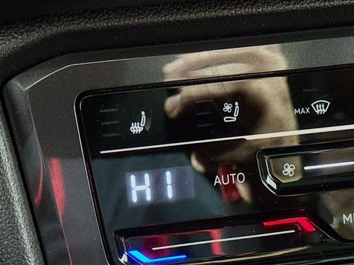 2022 Volkswagen Tiguan 2.0T SEL R-Line 4MOTION