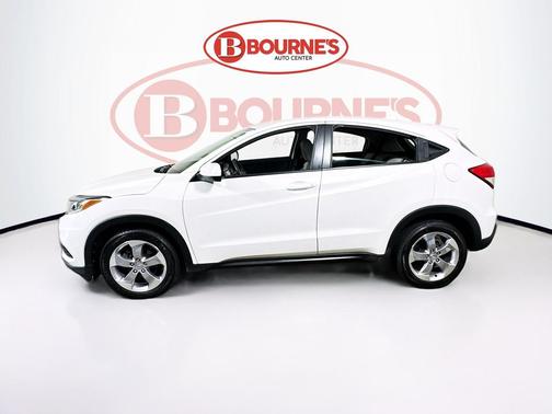 Platinum White Pearl 2022 Honda HR-V LX