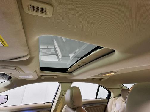 2016 Ford Taurus SEL