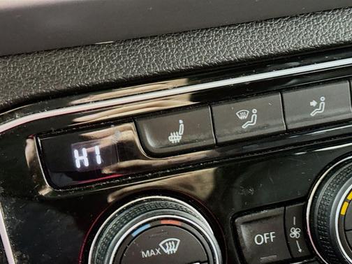 2022 Volkswagen Atlas Cross Sport 2.0T SEL