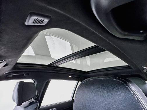 Black Sapphire Metallic 2019 BMW X7 xDrive40i