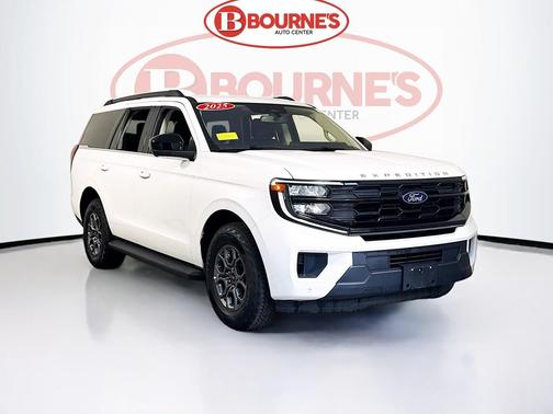 Oxford White 2025 Ford Expedition Active