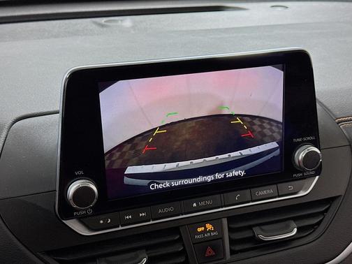 2022 Nissan Altima SR FWD