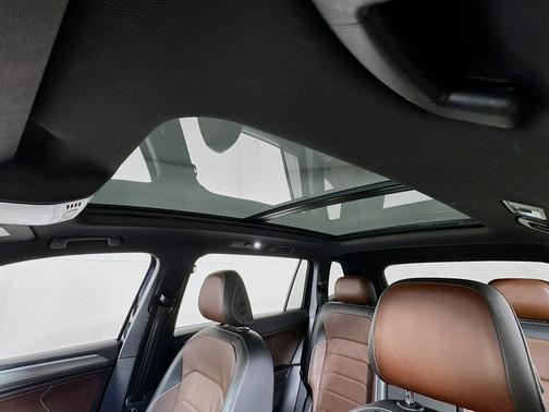 2022 Volkswagen Tiguan 2.0T SEL R-Line 4MOTION