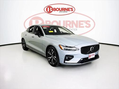 2025 Volvo S60 B5 Core