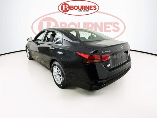 Super Black 2024 Nissan Altima S FWD