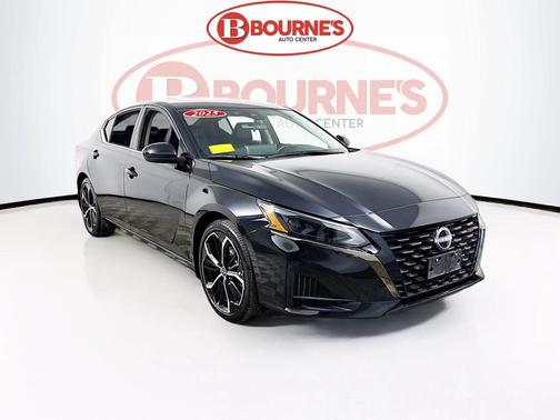 2025 Nissan Altima SR FWD