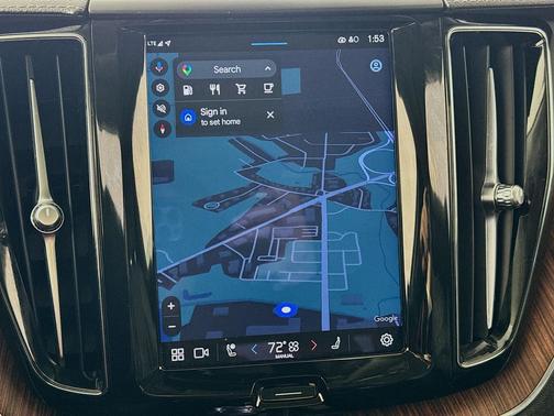 Silver Dawn Metallic 2023 Volvo XC60 B5 Ultimate Bright Theme