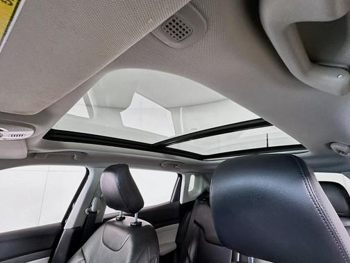 Diamond Black Crystal Pearlcoat 2022 Jeep Compass Limited