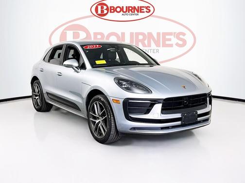 2023 Porsche Macan Macan T