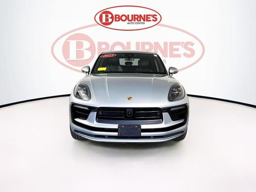 2023 Porsche Macan Macan T