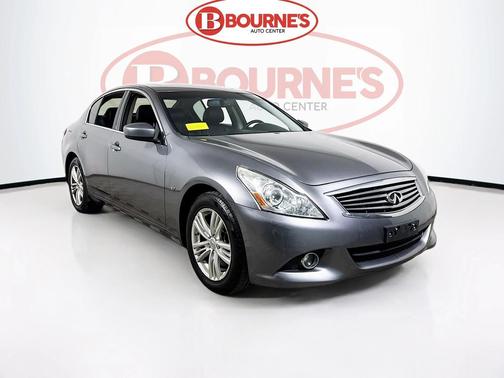 2015 INFINITI Q40 Base