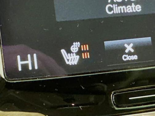 2022 Volvo XC90 T5 Momentum