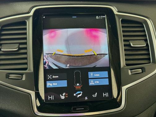 2022 Volvo XC90 T5 Momentum