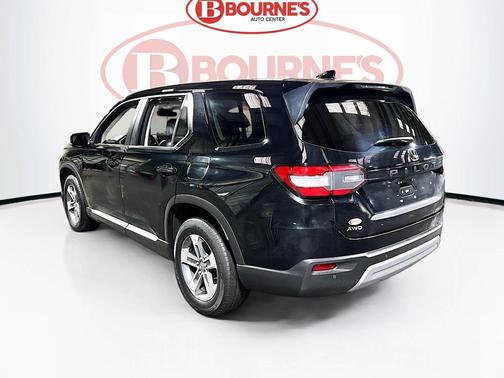 2023 Honda Pilot AWD EX-L 8 Passenger