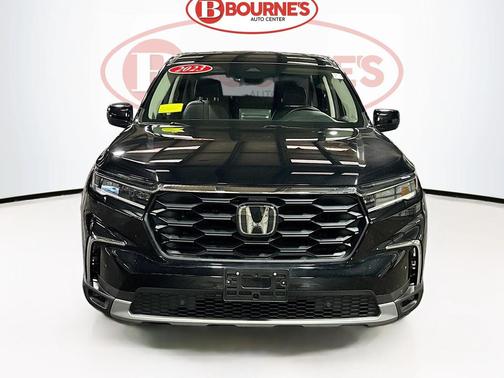 2023 Honda Pilot AWD EX-L 8 Passenger