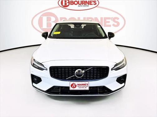 2025 Volvo S60 B5 Core