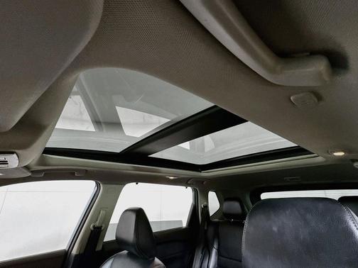 Gun Metallic 2023 Nissan Rogue SL