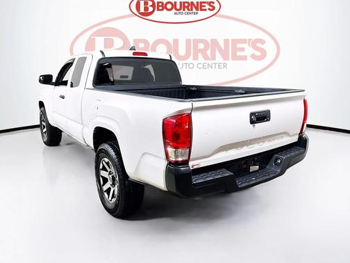 2017 Toyota Tacoma SR