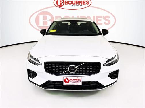 2025 Volvo S60 B5 Core