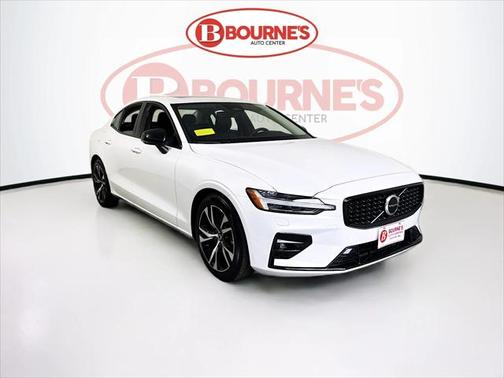 2025 Volvo S60 B5 Core