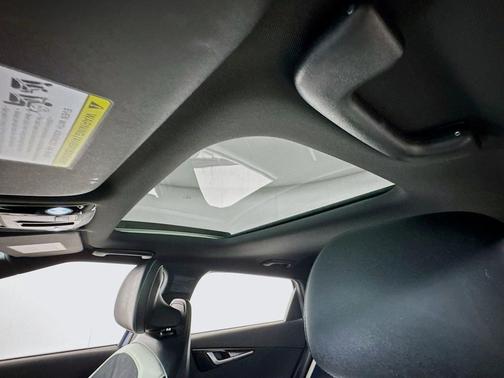 Yacht Blue 2023 Kia EV6 GT-Line