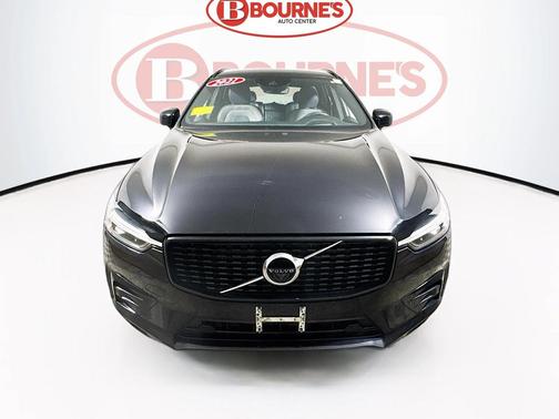 2021 Volvo XC60 T5 R-Design