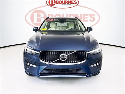 2022 Volvo XC60 Momentum