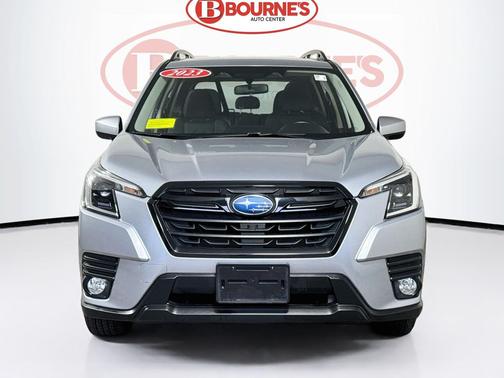 Ice Silver Metallic 2023 Subaru Forester Premium