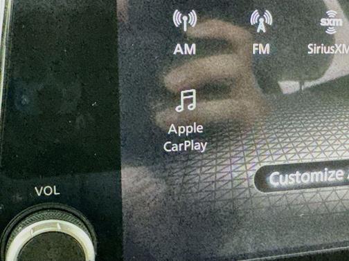 Pearl White Tricoat 2023 Nissan Rogue SV