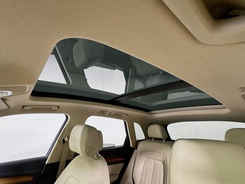 2022 Audi Q5 45 S line Premium Plus