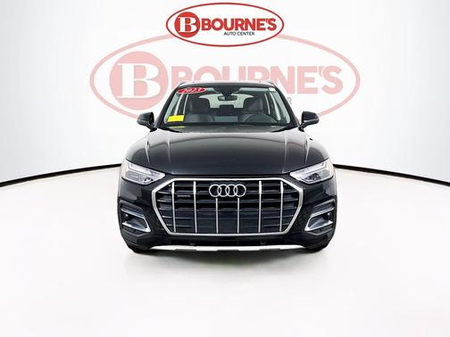 Mythos Black Metallic 2023 Audi Q5 40 Premium