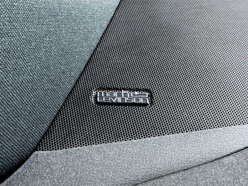 2023 Lexus RZ 450e Luxury