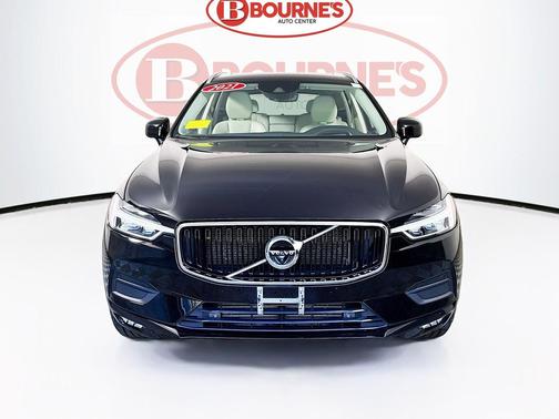 2021 Volvo XC60 T5 Momentum