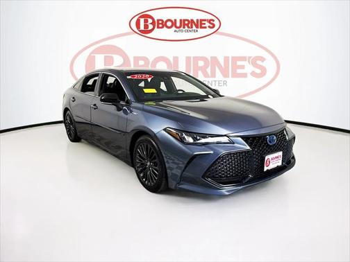 2020 Toyota Avalon Hybrid XSE